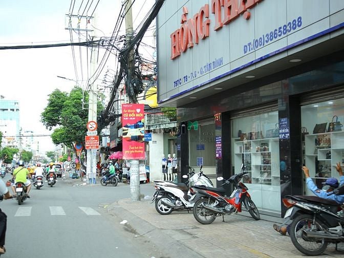 1. Đường CMT8 Phường 6 Quận Tân Bình