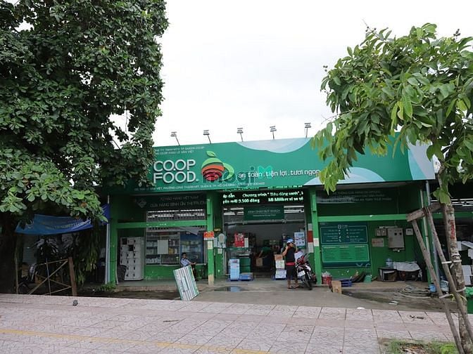 Đường Lê Văn Việt, Phường Long Thạnh Mỹ, Quận 9