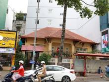 2.  Đường Trần Hưng Đạo, Phường 1, Quận 5