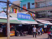 Chợ Phan văn trị, Phường 11
