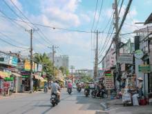 Góc đường 63, Phường Bình Trưng Tây, quận 2. Buổi sáng.