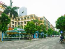 Ngã 3 đường Nguyễn Văn Huyên