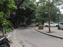 Đường Phạm Huy Thông, phường Ngọc Khánh, sáng