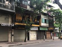 Góc đường Quán Thánh, p. Quán Thánh, buổi sáng