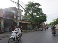 2. Góc đường Lĩnh Nam, phường Vĩnh Hưng, buổi sáng