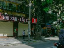 Góc đường Nguyễn Hữu Huân, phường Lý Thái Tổ. Buổi sáng