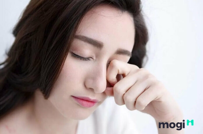 Nháy mắt là điềm báo hay bệnh? Có đáng lo ngại?